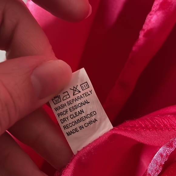 Girls Hot Pink Satin Spa Bridesmaids Robe | See Measurements - Picture 5 of 9